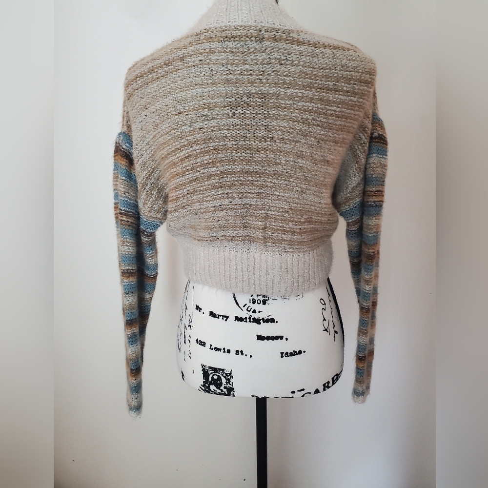 Urban Outfitters | Lennon Neutral Beige & Blue Striped Cropped Sweater - Picture 10 of 15